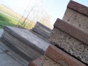 Home Stelconplaten gebruikt in moderne waterbouw Zeeland voor veilige waterkering en grondverzet werkzaamheden